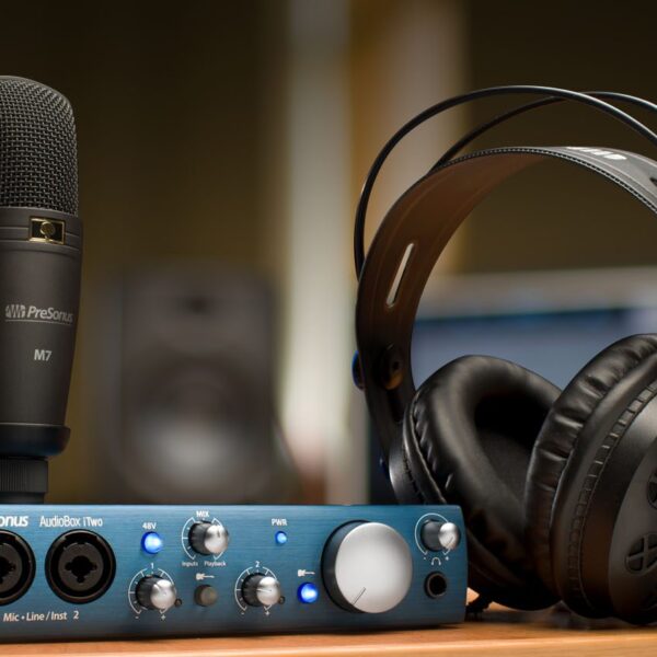 PreSonus AudioBox iTwo Studio - 2x2 USB/iPad Recording System