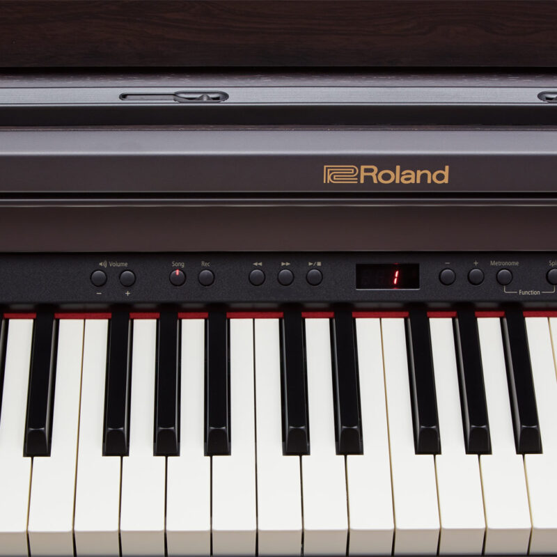 Roland RP 302 digital piano