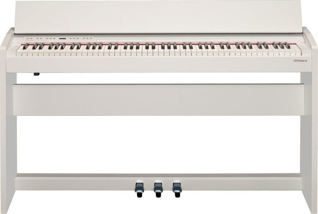 Roland F-140R Digital Piano