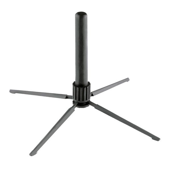Unique, compact and extremely light flute stand with 4-leg base for Böhm flutes and/or cross flutes. Plastic peg diameter 18 mm