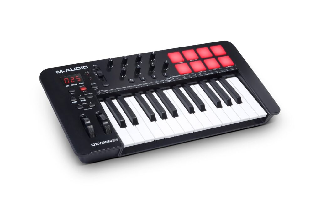 M- Audio Oxygen 25 MKV USB MIDI Controller with Smart Controls and Auto-Mapping