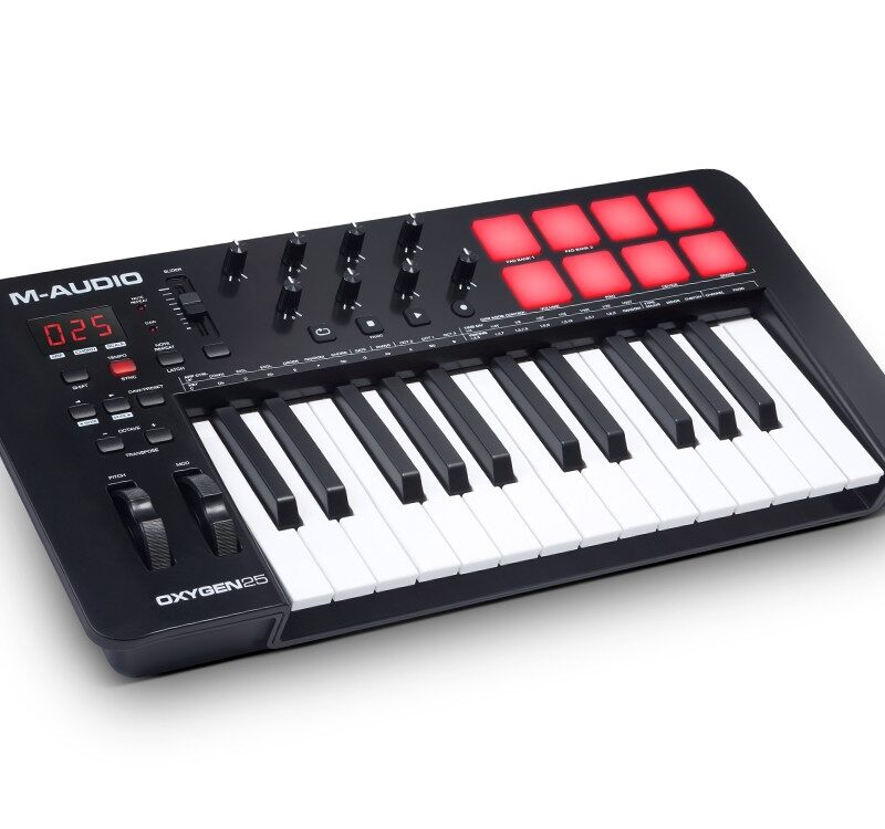 M- Audio Oxygen 25 MKV USB MIDI Controller with Smart Controls and Auto-Mapping