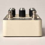 Universal Audio UAFX Astra Modulation Stereo Effects Pedal - Image 8