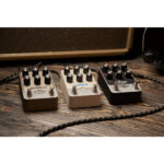 Universal Audio UAFX Starlight Echo Station Stereo Delay Pedal - Image 3