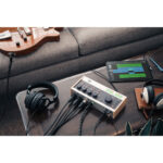 Universal Audio Volt 476P Portable 4x4 USB Audio/MIDI Interface with Four Mic Preamps and Built-In Compressor - Image 6