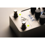 Universal Audio Max Preamp and Dual Compressor Pedal - Image 4